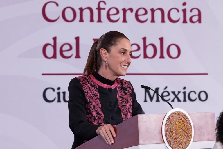 Sheinbaum destaca la recuperación del sentido social de la Constitución